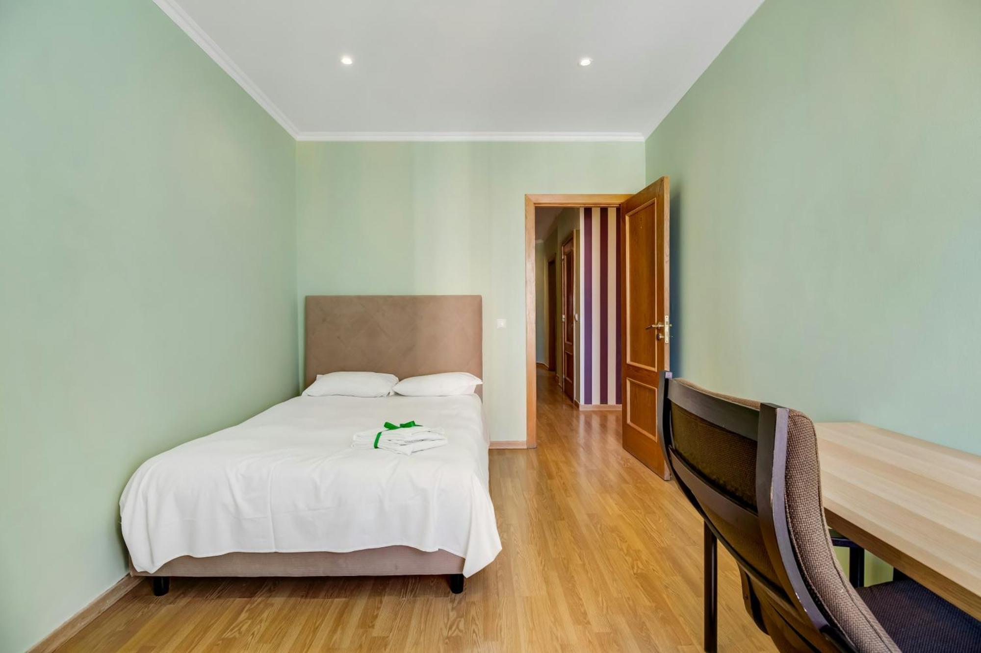 Spacious In Lisbon's Historic Centre 65 M² Parking Lejlighed
